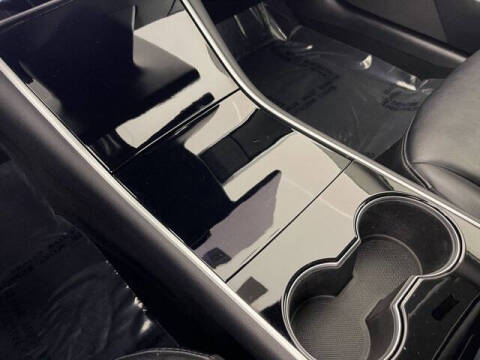 2020 Tesla Model 3 Standard Range