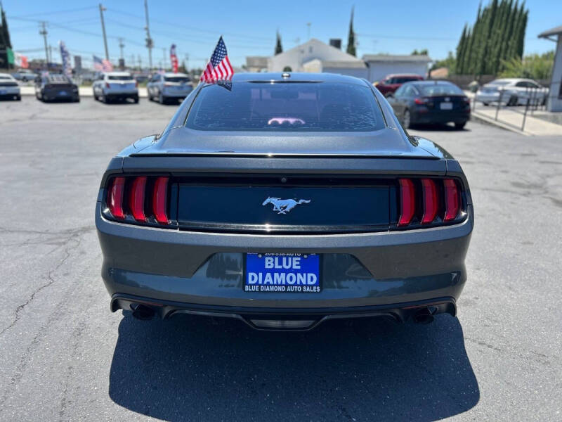 2017 Ford Mustang EcoBoost Premium