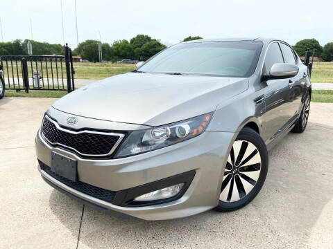 2012 Kia Optima for sale at Texas Luxury Auto in Cedar Hill TX