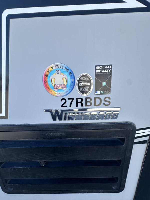 2018 Winnebago Winnie Plus 27RBDS