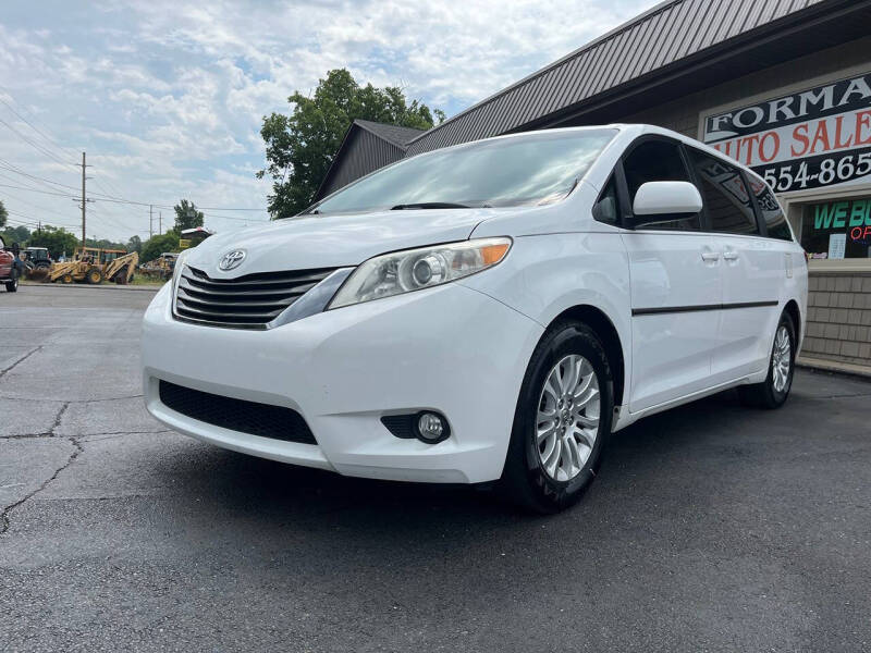 2012 Toyota Sienna XLE 8-Passenger