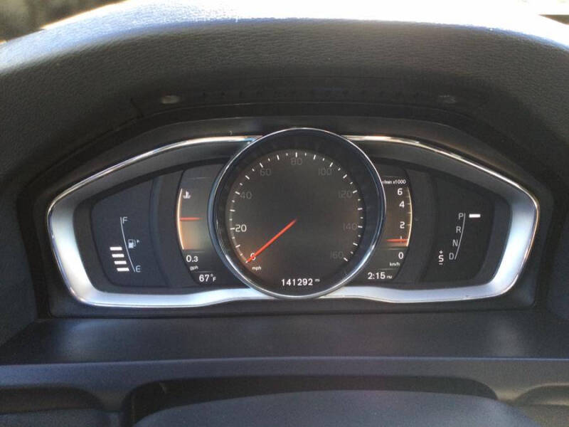 2017 Volvo V60 Cross Country T5 Premier