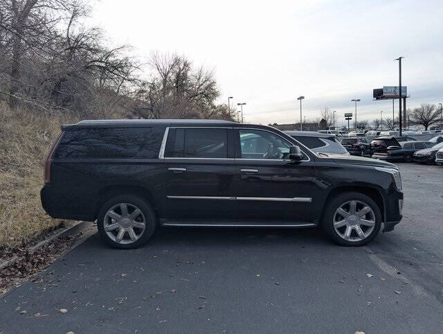 2018 Cadillac Escalade ESV Premium Luxury