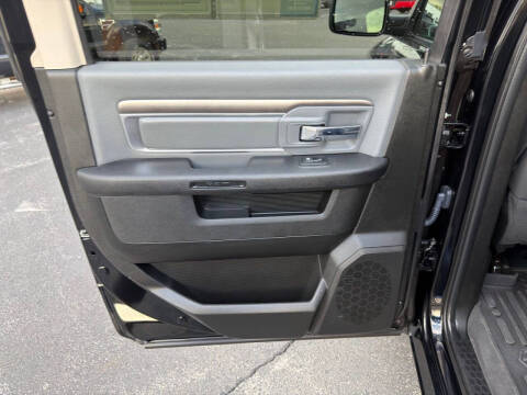 2023 RAM 1500 Classic SLT