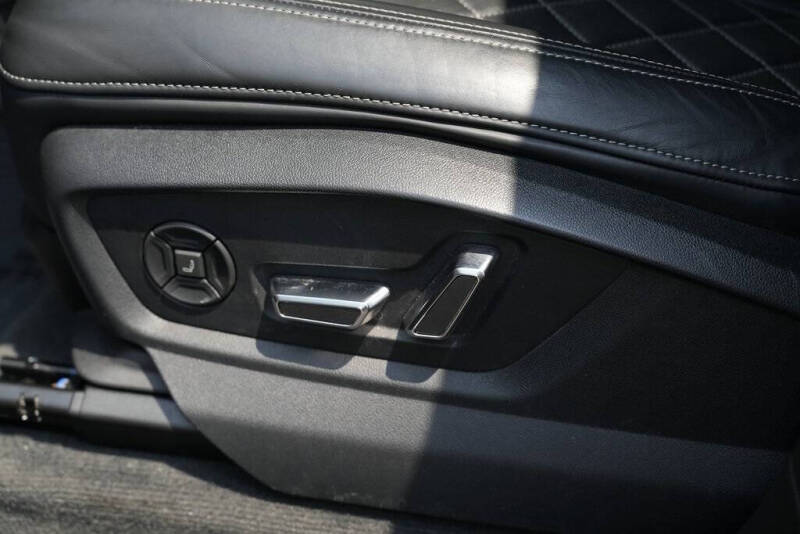 2022 Audi SQ8 4.0T quattro Prestige