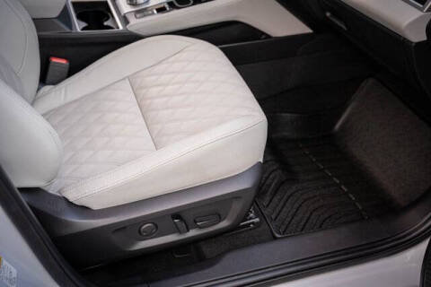 2023 Mitsubishi Outlander PHEV SEL