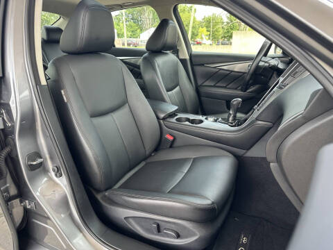 2016 Infiniti Q50 3.0T Premium