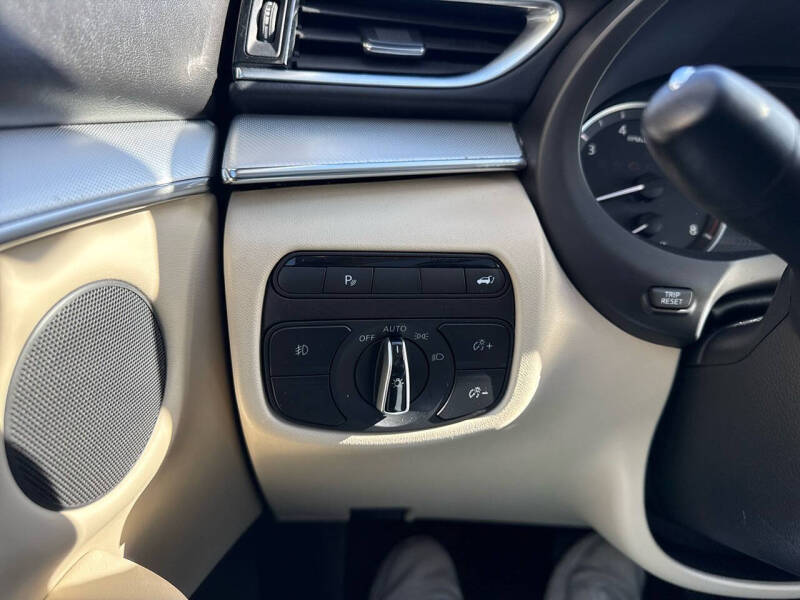 2019 Infiniti QX50 Essential