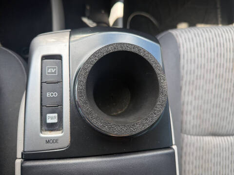 2017 Toyota Prius v Two
