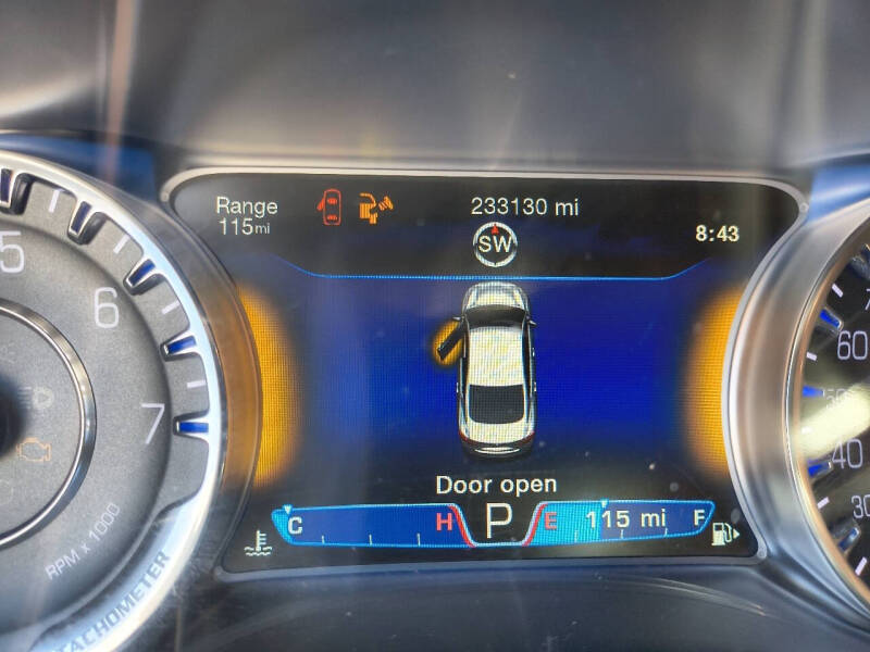 2016 Chrysler 200 C