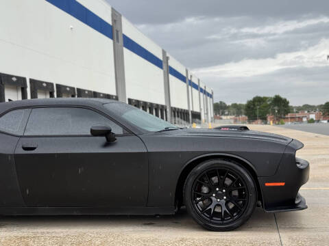 2016 Dodge Challenger 392 HEMI Scat Pack Shaker