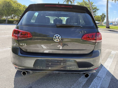 2015 Volkswagen Golf GTI SE