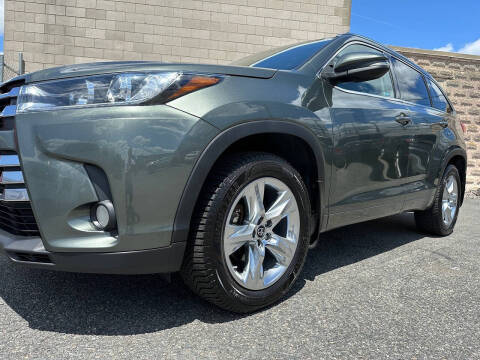 2017 Toyota Highlander Limited