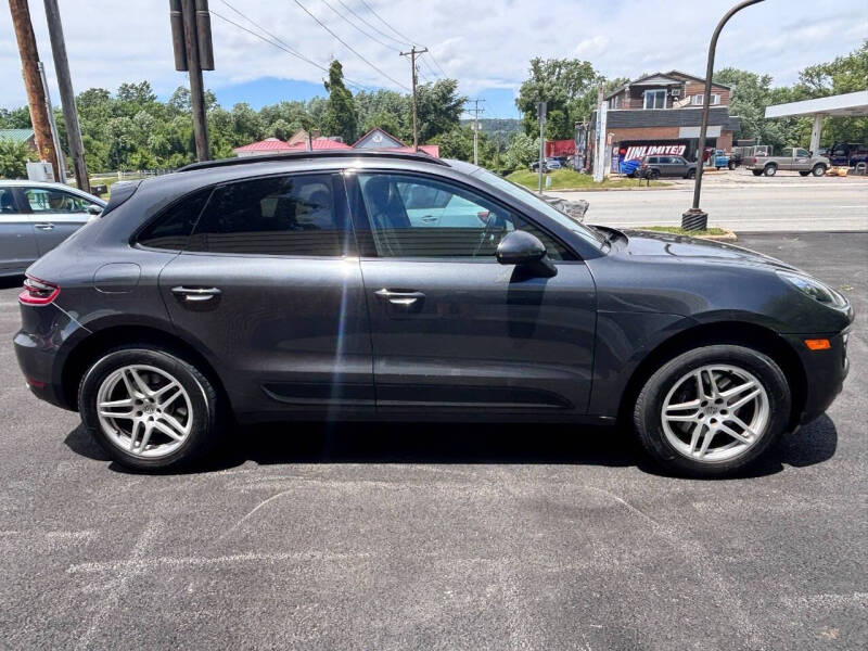 2017 Porsche Macan