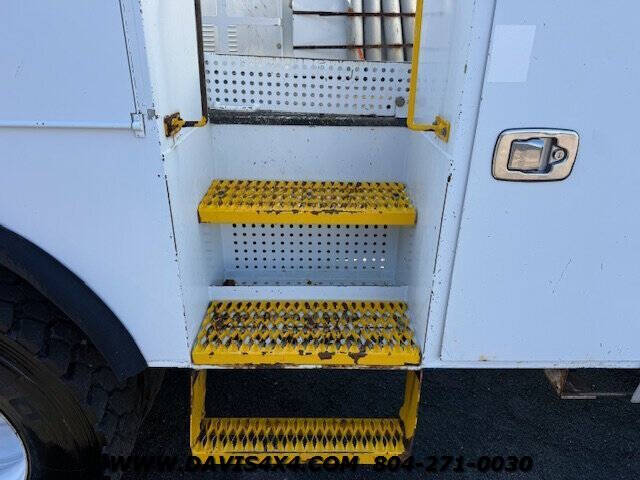 2015 Freightliner M2 106
