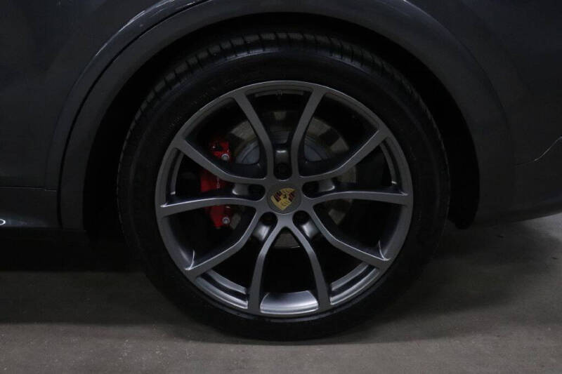 2021 Porsche Cayenne GTS Coupe