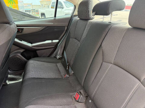 2017 Subaru Impreza 2.0i