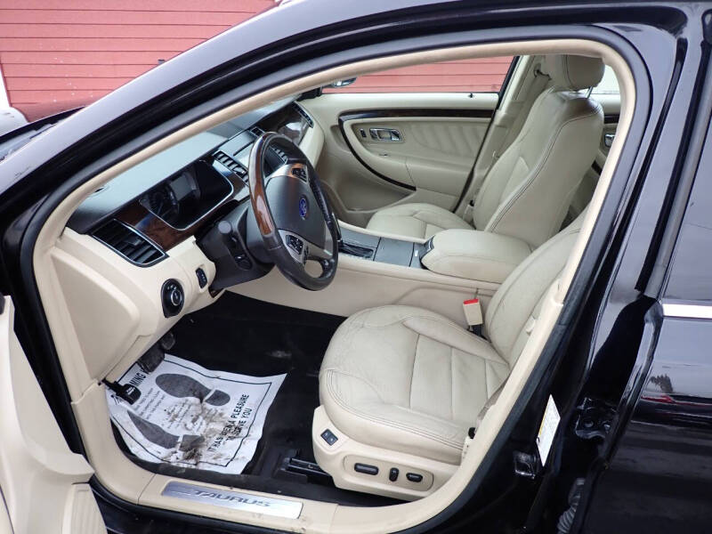 2016 Ford Taurus Limited