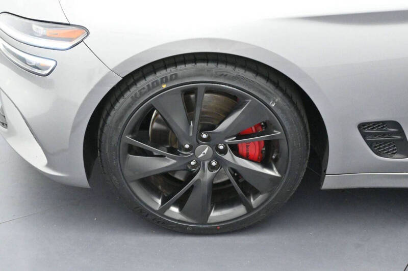 2023 Genesis G70