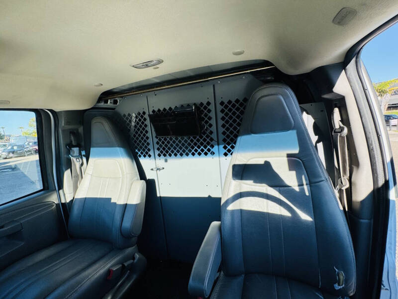 2017 Chevrolet Express 2500