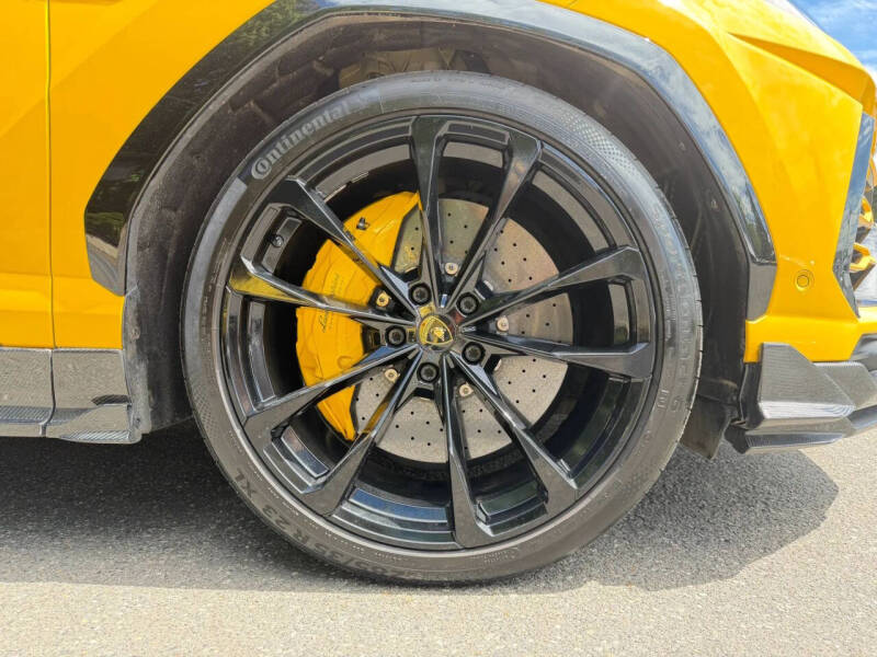 2020 Lamborghini Urus
