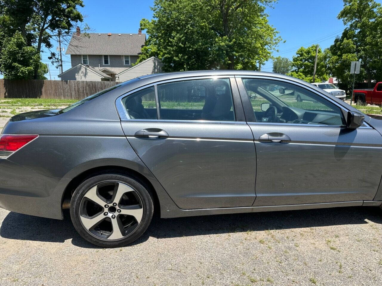 2009 Honda Accord for sale at SRL SAHER in Lorain, OH