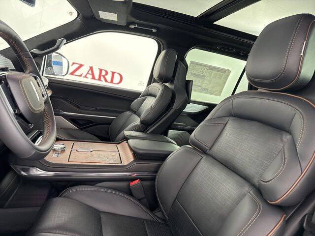2025 Lincoln Navigator Black Label