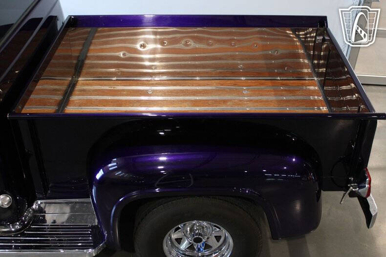 1953 Mercury M 100