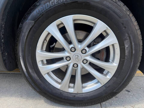 2011 Infiniti FX35