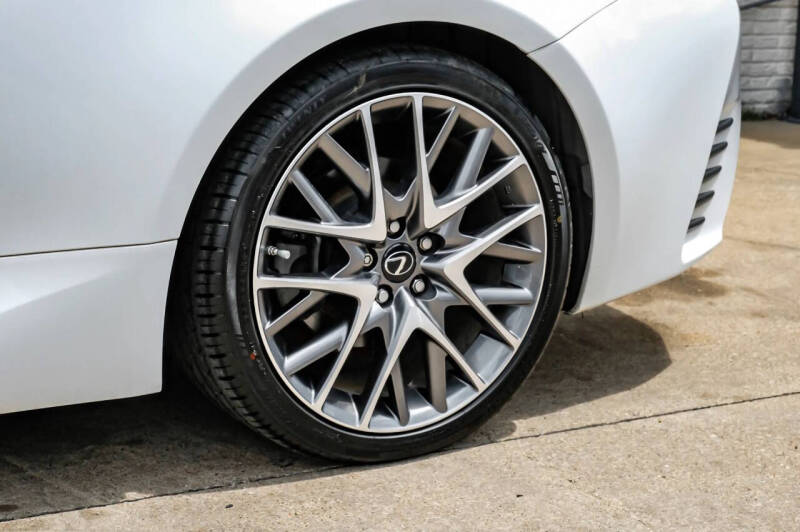 2016 Lexus RC 200t