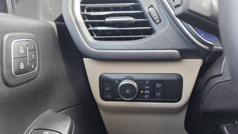 2022 Ford Escape SEL