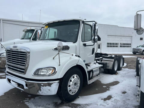 2015 Freightliner Business class M2