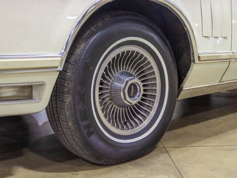 1977 Lincoln Mark V