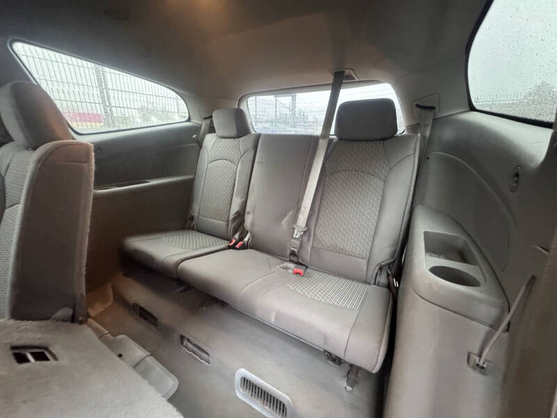 2010 Chevrolet Traverse LS