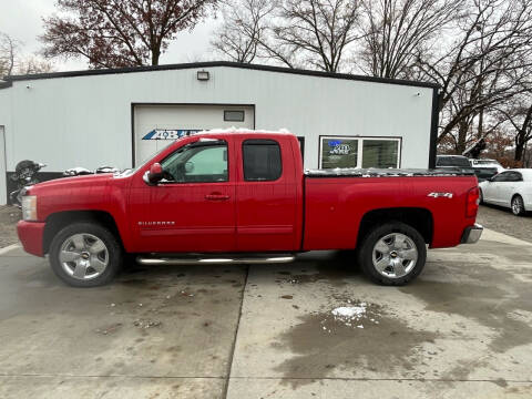 2010 Chevrolet Silverado 1500 for sale at A & B AUTO SALES in Chillicothe MO