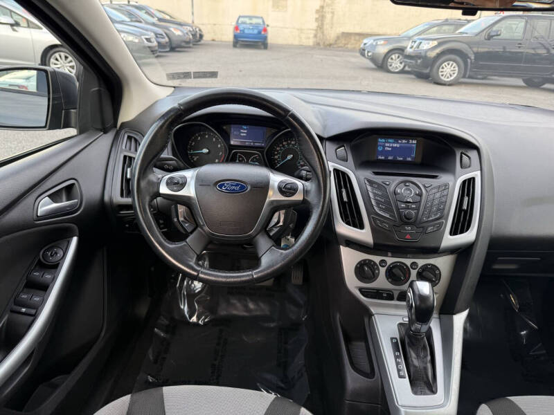 2012 Ford Focus SE