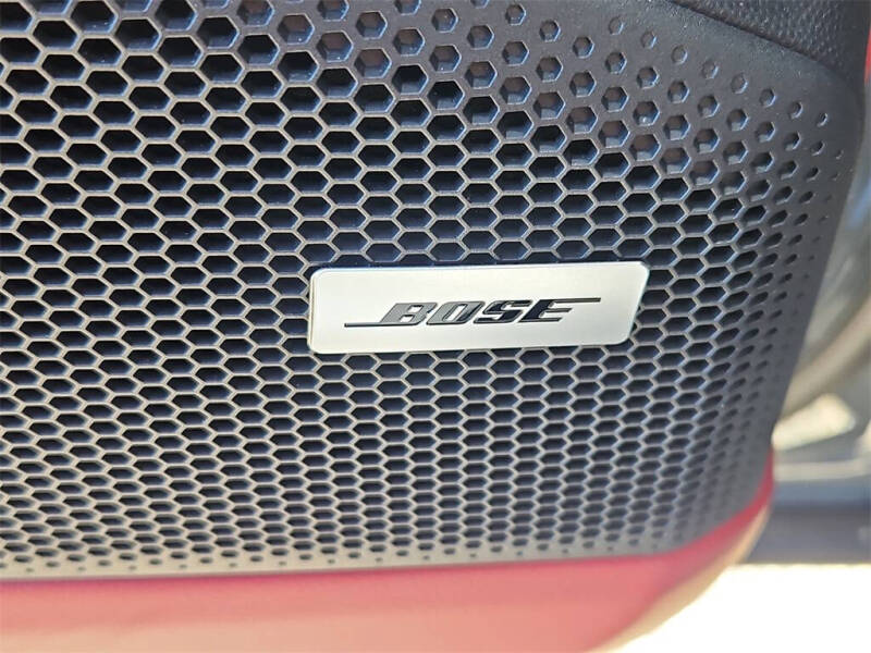 2025 Porsche Macan 4 Electric