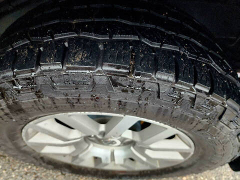 2011 Nissan Pathfinder LE