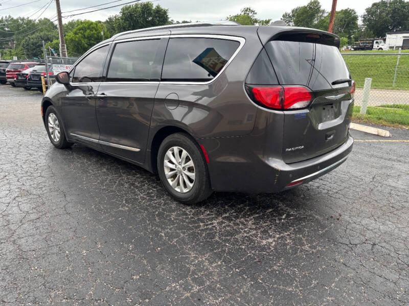 2018 Chrysler Pacifica Touring L