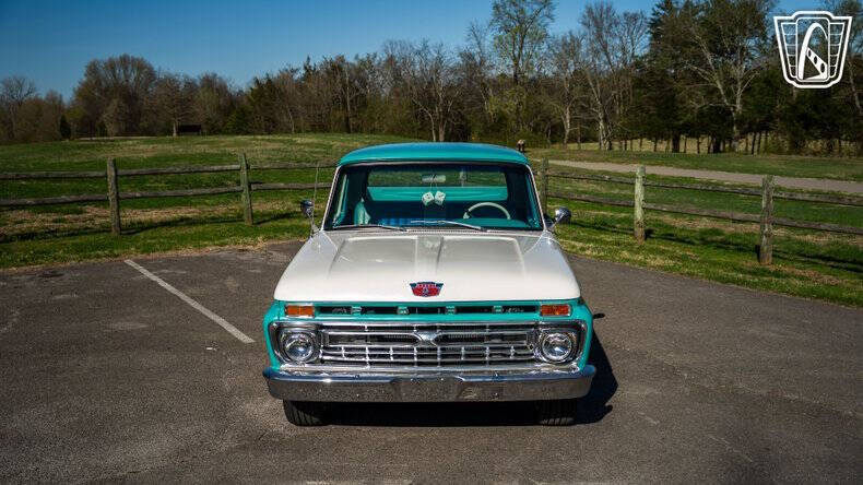 1966 Ford F-100