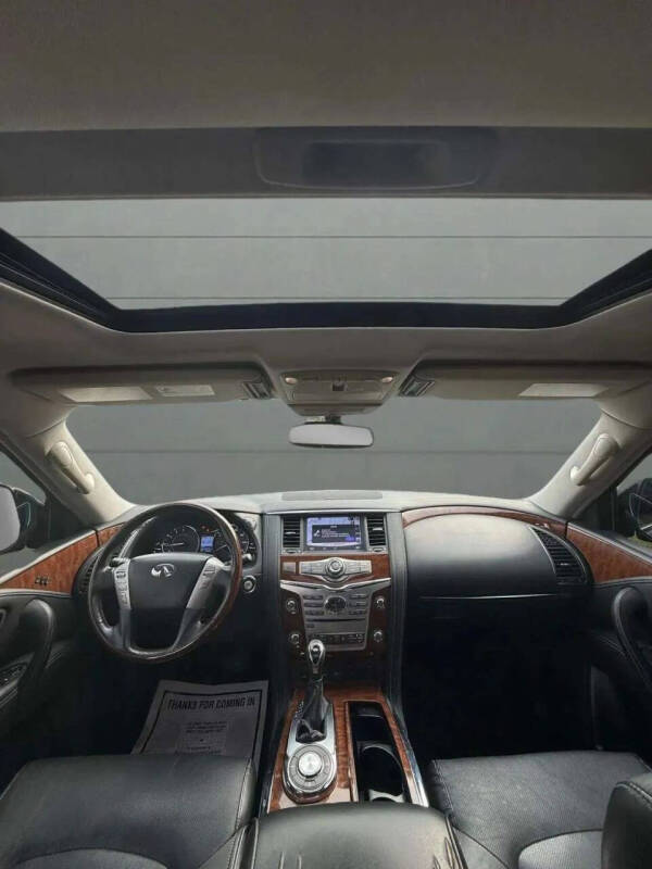 2019 Infiniti QX80 Luxe