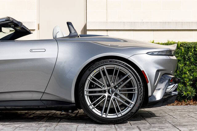 2026 Aston Martin Vantage Roadster