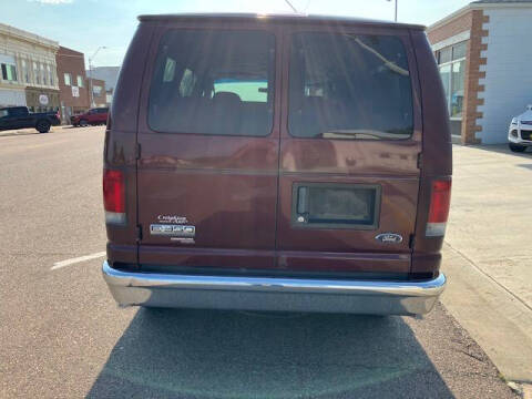 2006 Ford E-Series E-350 SD XLT