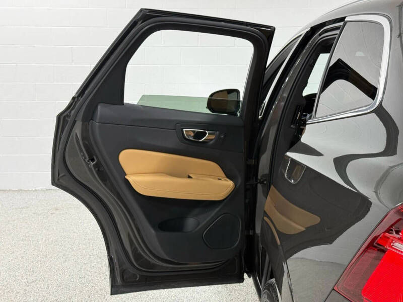 2021 Volvo XC60 Recharge T8 Inscription