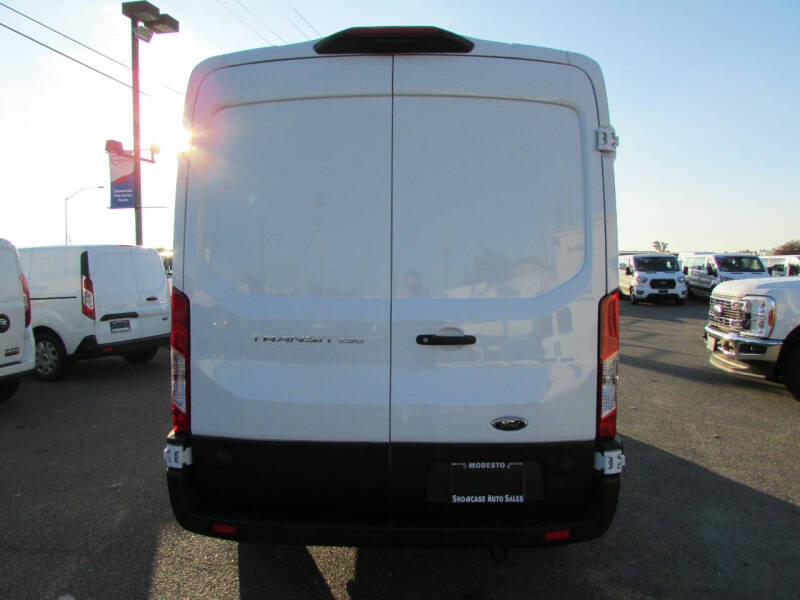 2024 Ford Transit 250