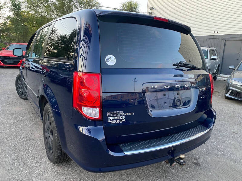 2014 Dodge Grand Caravan SE