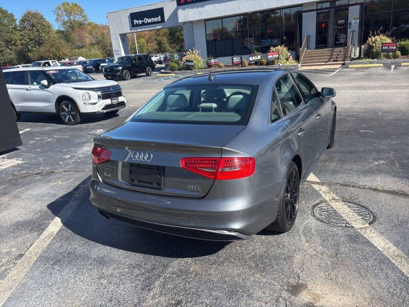 2016 Audi A4 2.0T quattro Premium