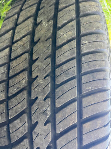 2011 Cadillac Escalade EXT Premium