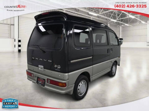 1996 Mitsubishi Bravo