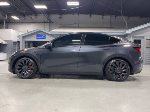 2025 Tesla Model Y Performance